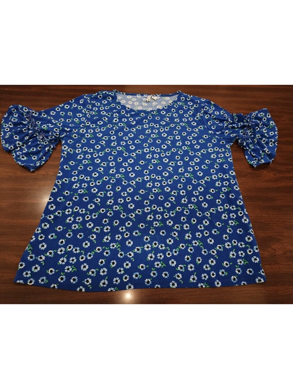 ELLE Womens XL Blue Floral Knit Blouse with Ruffle Sleeves Boho Y2K Retro Blouse